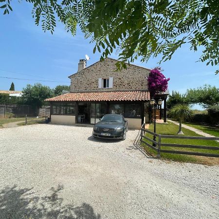 Studio 2 Personnes Vue Marais Salant Parking Et Terrasse Proche Commodite Hyères Exterior foto